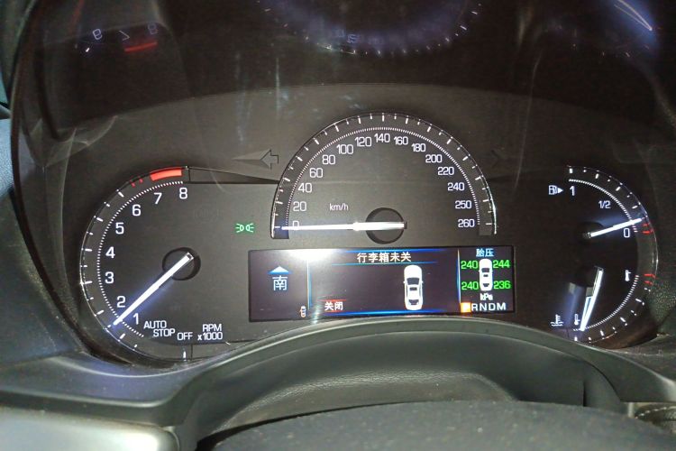 凯迪拉克ATS-L 2017款 28T 时尚型中控内饰14