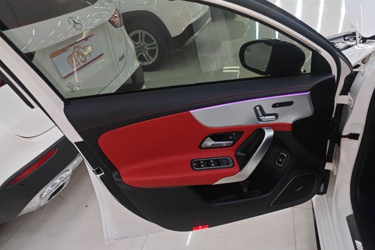 奔驰A级AMG 2020款 AMG A 35 L 4MATIC中控内饰7007