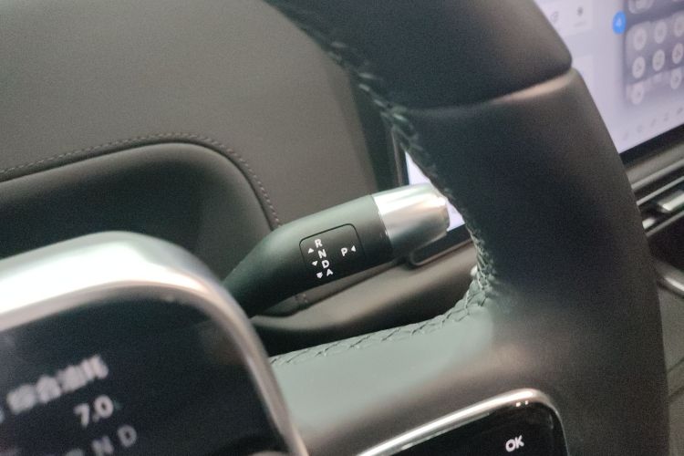 理想汽车 理想L6 2024款 Pro中控内饰18