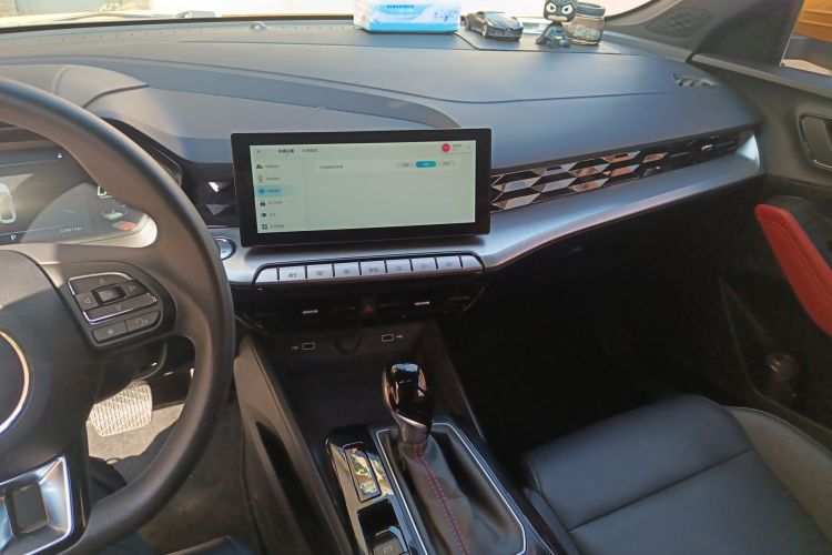 名爵 MG5 2021款 180DVVT CVT青春豪华版中控内饰16