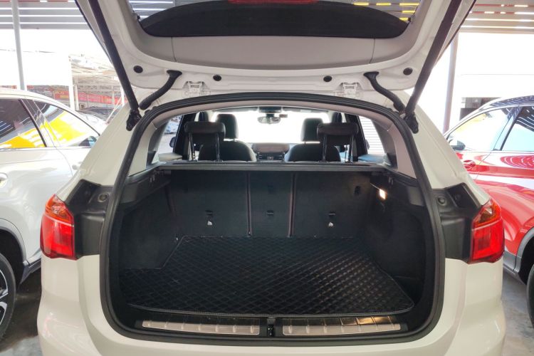 宝马X1新能源 2019款 xDrive25Le 里程升级版中控内饰23