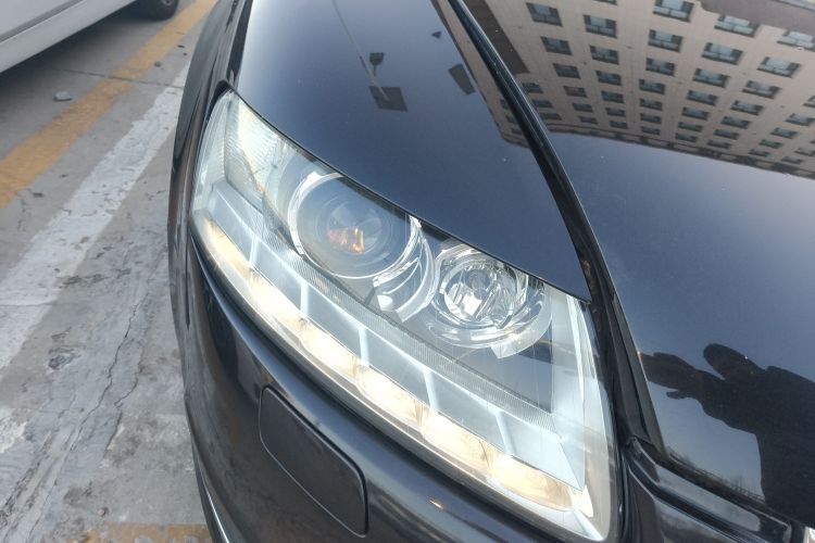 奥迪A6L 2011款 2.8 FSI 舒适型车身外观8