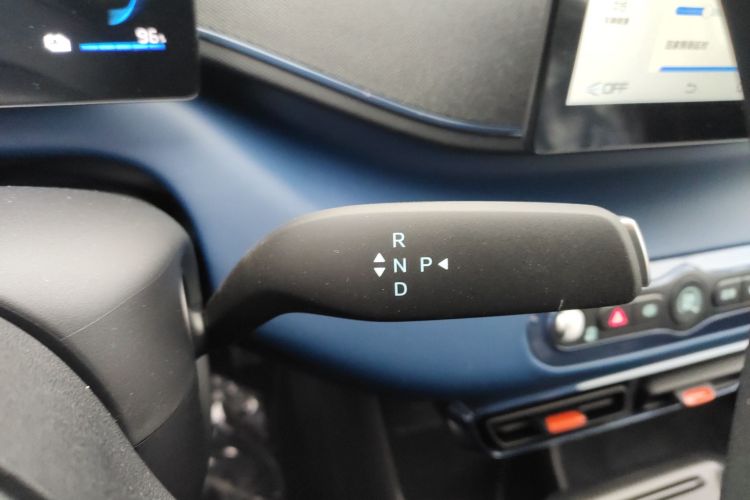 比亚迪 海鸥 2025款 305km 活力版中控内饰18