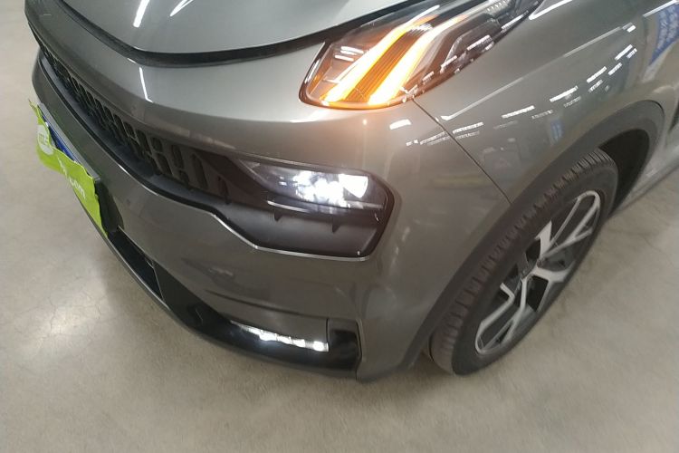 领克05 2020款 2.0TD 四驱劲Plus车身外观36