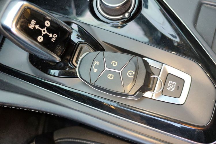 领克03 2022款 2.0TD DCT劲Pro中控内饰11