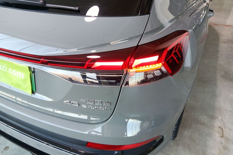奥迪Q4 e-tron 2023款 40 e-tron 创境版车身外观9