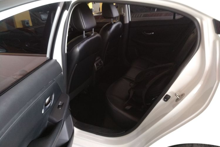 日产 轩逸 2020款 1.6L XL CVT悦享版中控内饰7004