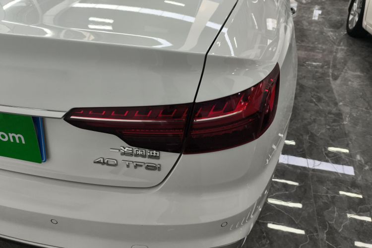 奥迪A4L 2022款 40 TFSI 时尚动感型车身外观6006