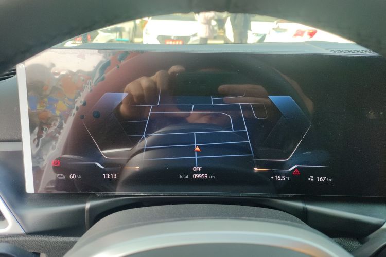 宝马i3 2025款 eDrive 35 L中控内饰14