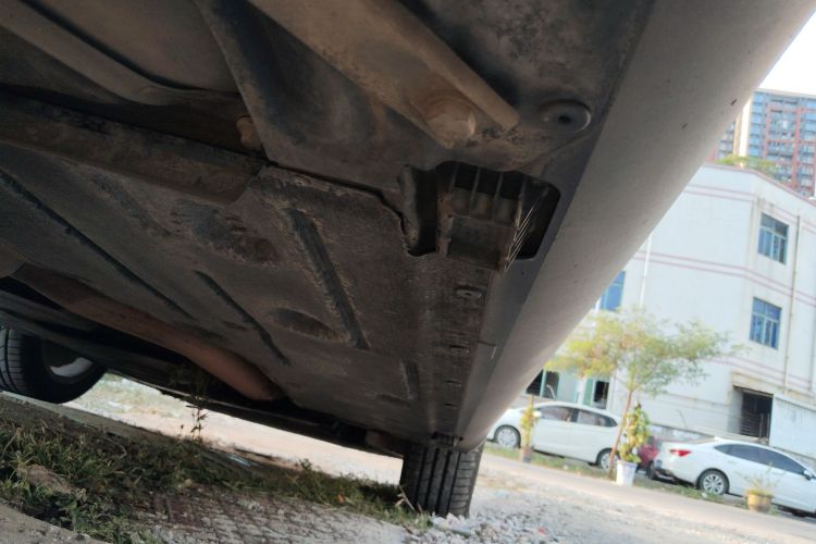 宝马X1 2014款 sDrive18i 时尚型局部细节9001