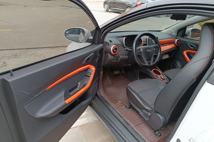 奇瑞 小蚂蚁 2019款 4座智享版 30.6kWh中控内饰20