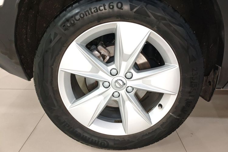 沃尔沃XC40 2023款 B3 智行时尚版车身外观6003