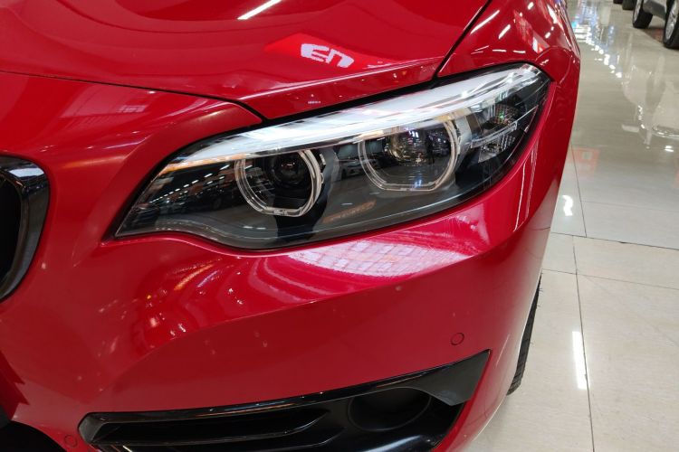 宝马2系(进口) 2019款 225i 敞篷轿跑车 运动设计套装局部细节36