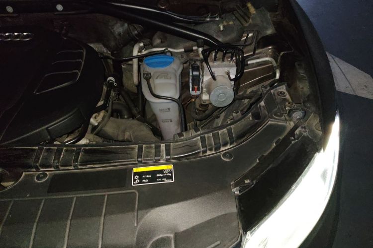 奥迪Q5 2016款 40 TFSI 技术型局部细节9007