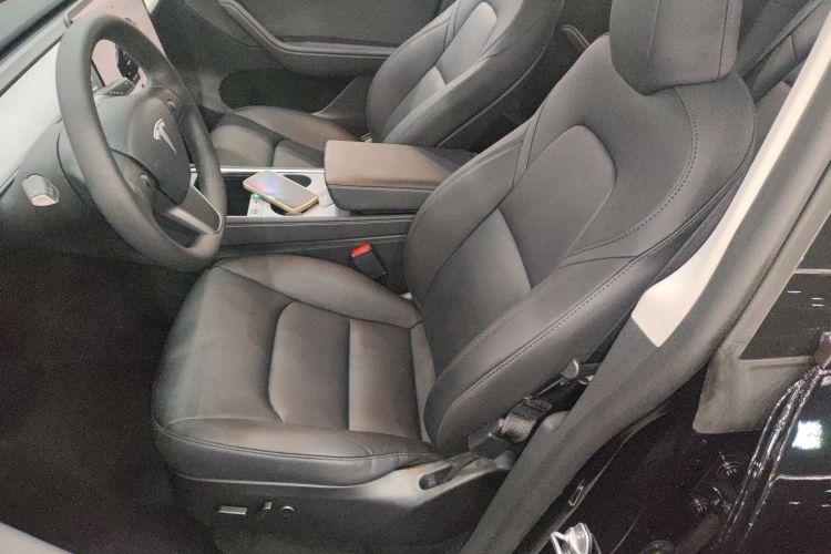 特斯拉 Model Y 2023款 长续航全轮驱动版局部细节19