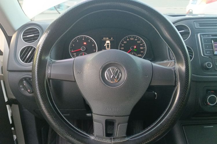 大众 途观 2016款 280TSI 自动两驱丝绸之路风尚版中控内饰13