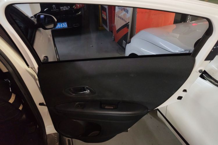 本田 缤智 2015款 1.5L CVT两驱舒适型中控内饰7006