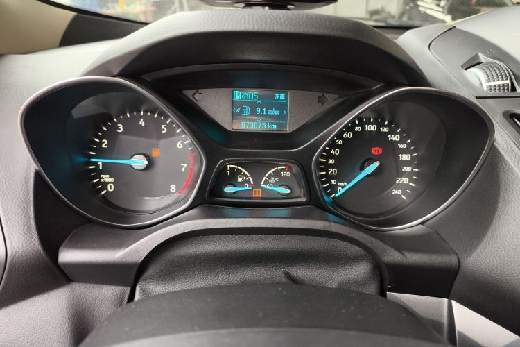 福特 翼虎 2018款 EcoBoost 180 两驱铂翼型中控内饰14