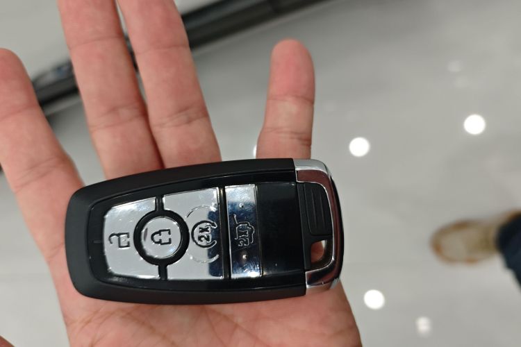 林肯 飞行家 2022款 3.0T V6 四驱尊享版中控内饰11