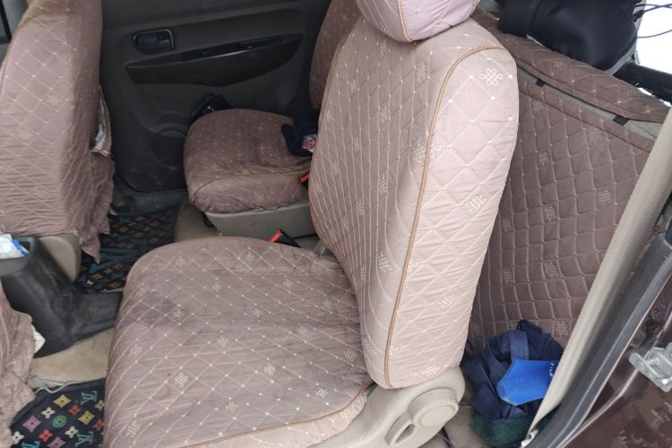 五菱汽车 五菱宏光 2014款 1.5L S标准型中控内饰21