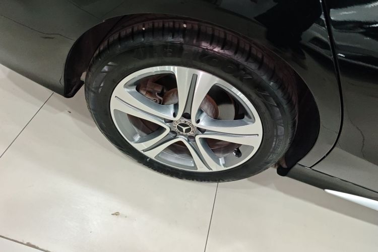 奔驰C级 2019款 C 260 L 运动版车身外观6008