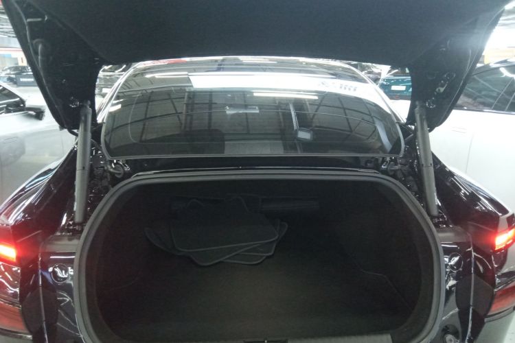 小鹏P7 2024款 P7i 550 Pro局部细节23