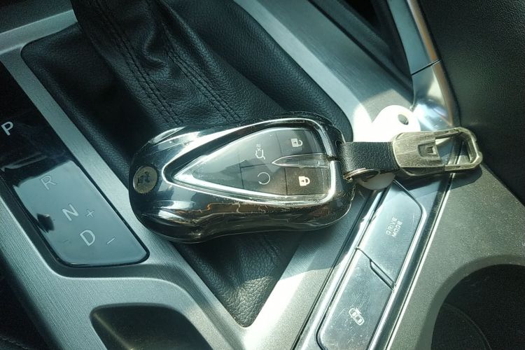 长安CS35PLUS 2023款 畅享版 1.4T DCT豪华型中控内饰11