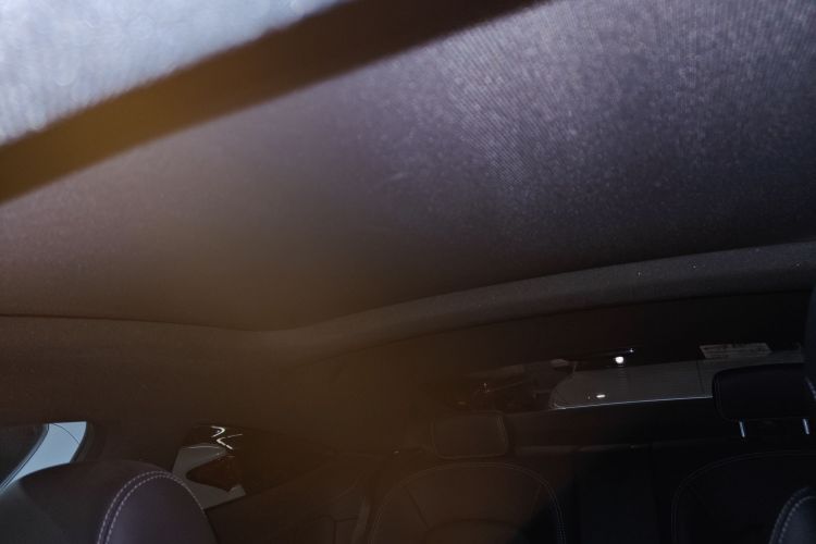 奔驰C级(进口) 2018款 C 200 轿跑车中控内饰22