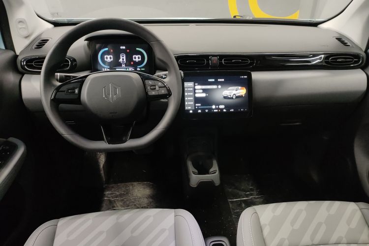 零跑汽车 零跑T03 2025款 403舒享版中控内饰7002