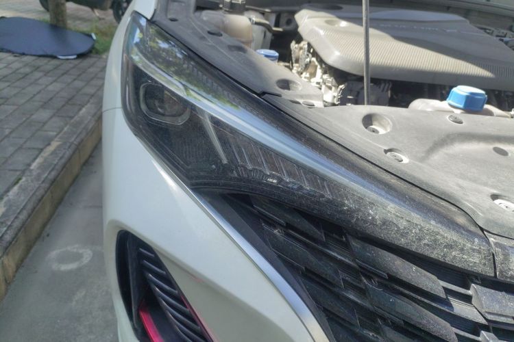 长安 逸动 2022款 PLUS 蓝鲸NE 1.4T GDI DCT尊贵版车身外观8