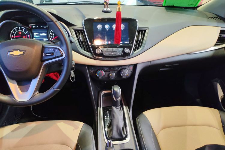 雪佛兰 科鲁泽 2022款 320 自动悦享天窗版中控内饰16