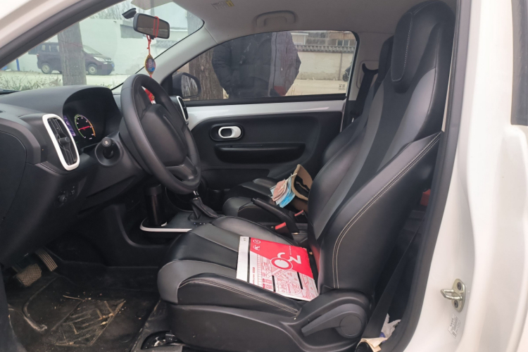 荣威 科莱威CLEVER 2022款 311km元气啵啵版中控内饰19