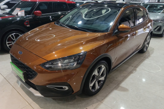 福特 福克斯Active 2021款 EcoBoost 180 自动劲潮型