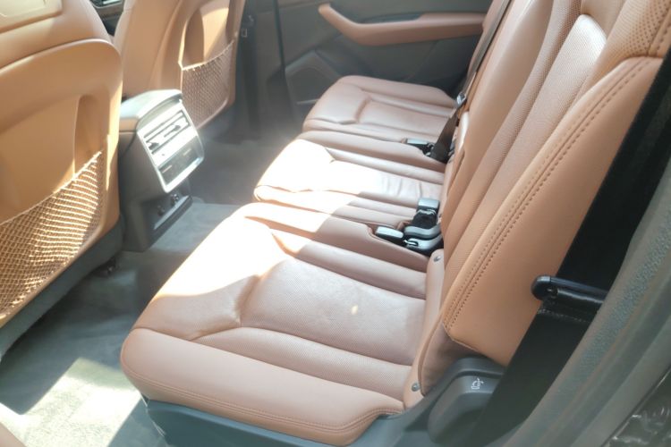 奥迪Q7 2022款 55 TFSI quattro S line运动型中控内饰21