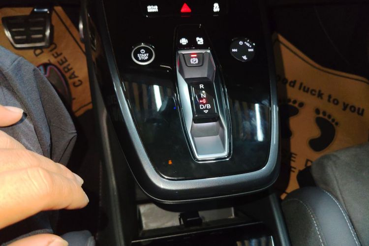 奥迪Q4 e-tron 2023款 40 e-tron 创境版中控内饰18