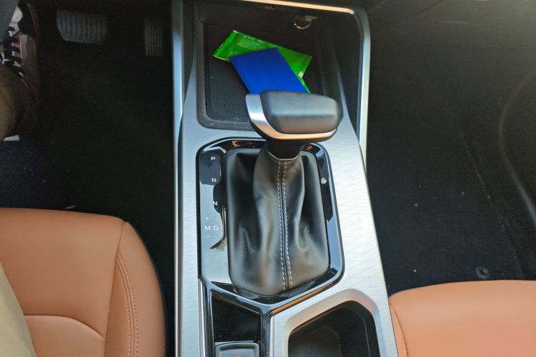 吉利汽车 帝豪 2025款 第4代 1.5L CVT旗舰型中控内饰18