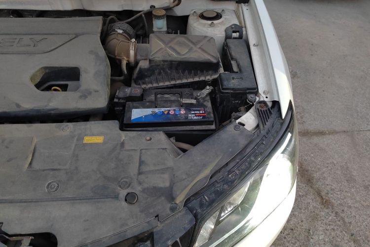 吉利汽车 帝豪 2015款 三厢 1.3T CVT向上版机舱底盘26