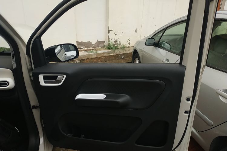 五菱汽车 宏光MINIEV 2024款 第三代 215km 青春版中控内饰45