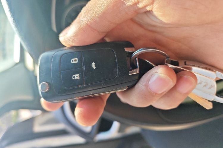 别克 英朗 2015款 18T 双离合豪华型中控内饰11