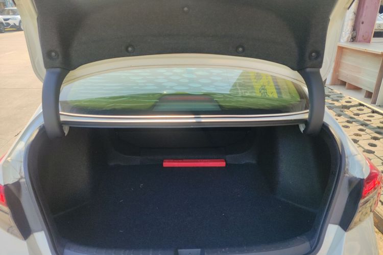 本田 思域 2022款 240TURBO CVT劲动版机舱底盘23