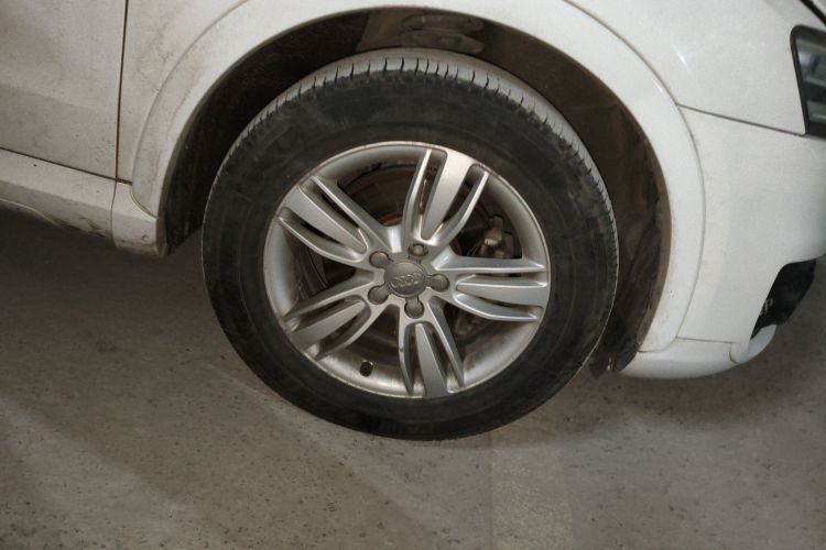 奥迪Q3 2013款 35 TFSI quattro 技术型车身外观6007