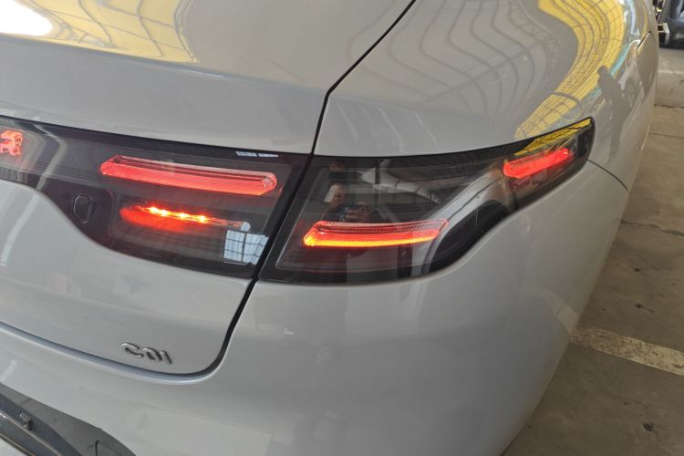 零跑汽车 零跑C01 2022款 后驱超长续航版车身外观9