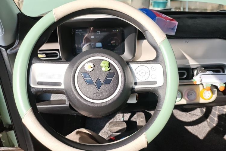 五菱汽车 宏光MINIEV 2024款 第三代 215km 青春版中控内饰13