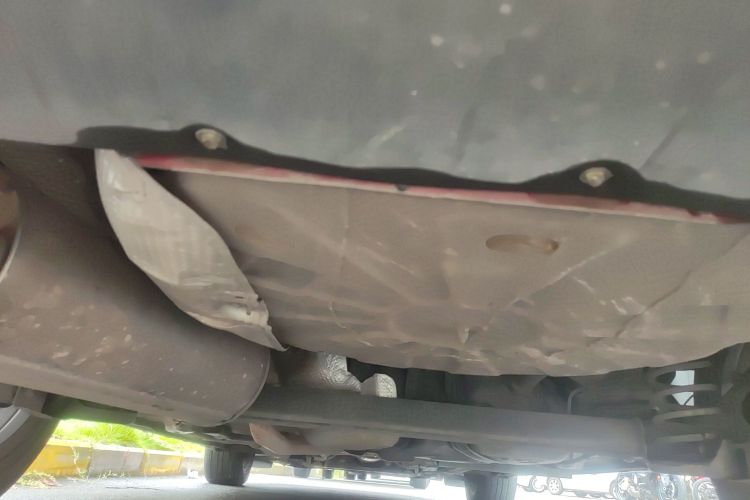 菲亚特 菲翔 2012款 1.4T 自动劲享版局部细节9009