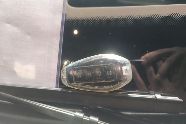 腾势Z9GT 2024款 1100四驱Ultra版中控内饰7001