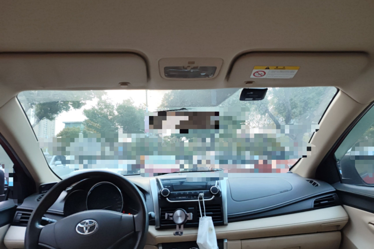 丰田 威驰 2014款 1.5L 自动智臻版局部细节22