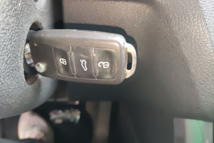 大众 帕萨特 2016款 330TSI DSG尊荣版中控内饰7001