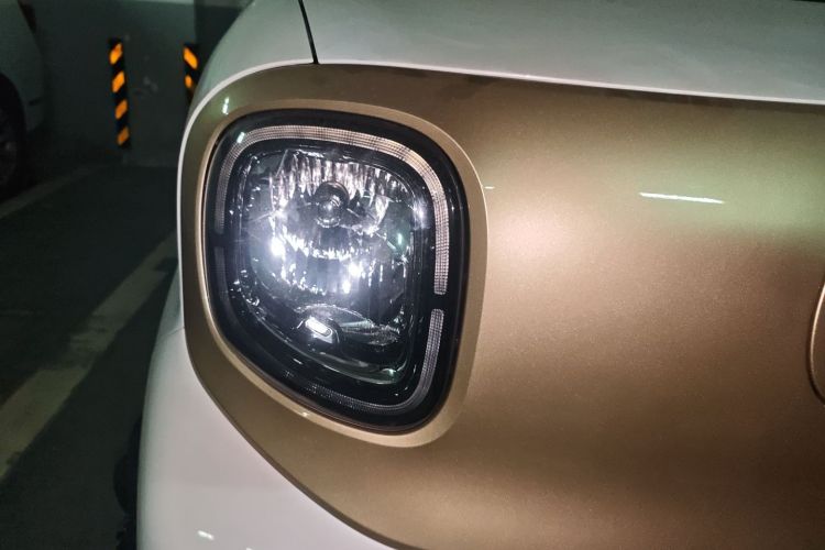 奔腾小马 2026款 222km 炫彩马车身外观8