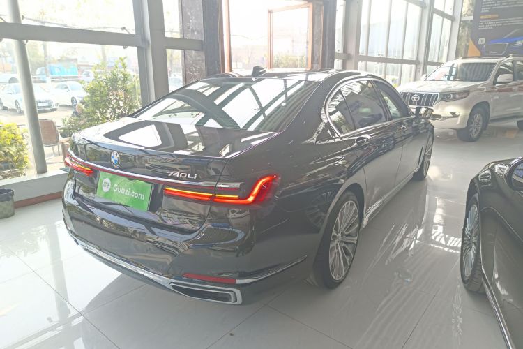 宝马7系 2021款 740Li 领先型 豪华套装车身外观6005