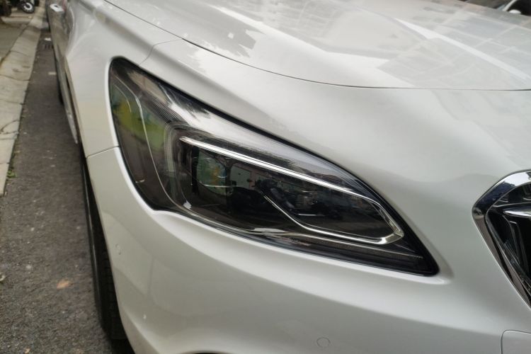 别克 君越 2016款 28T 豪华型车身外观8